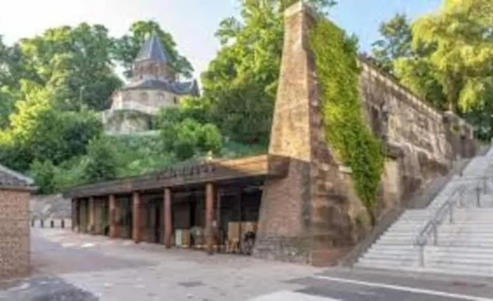 Spiegelwaal Lent Apartment *